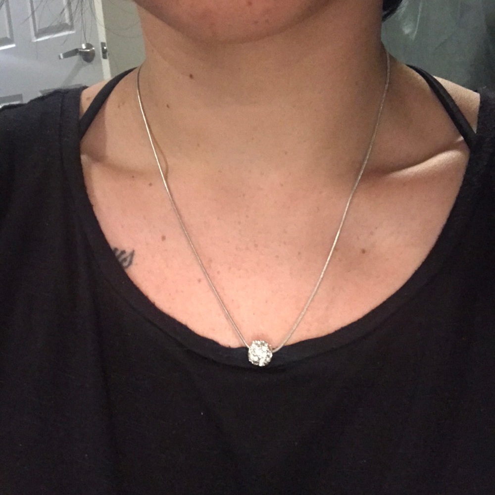 Simple silver necklace